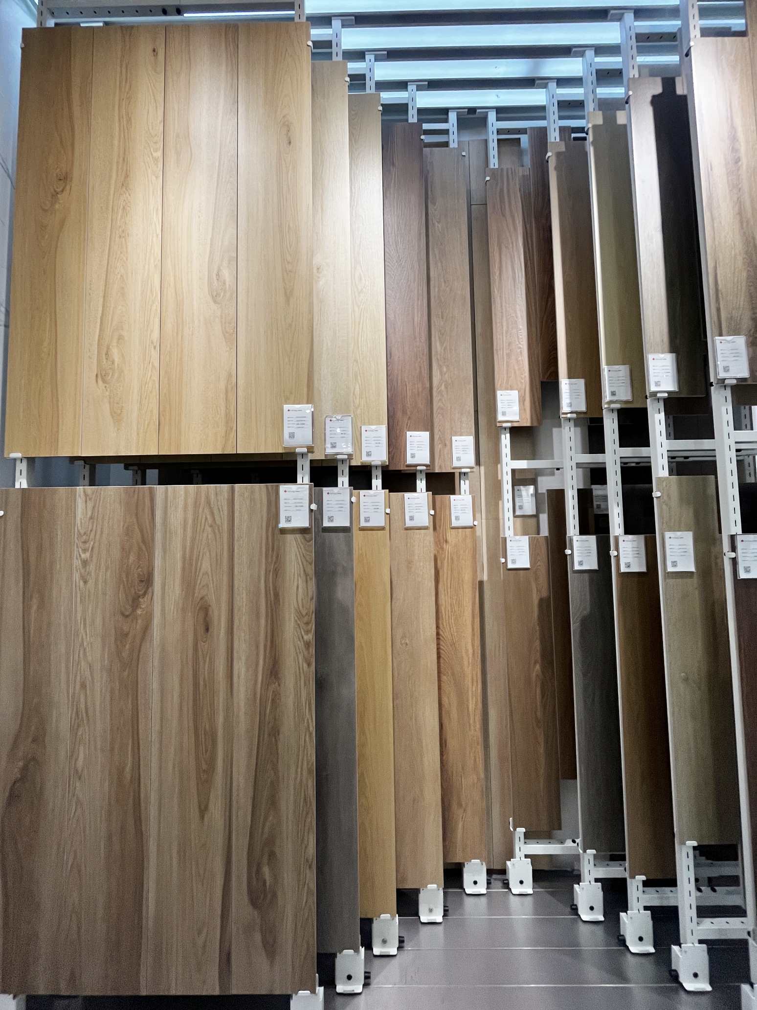 new_wooden_porcelain_tiles_2026.jpg